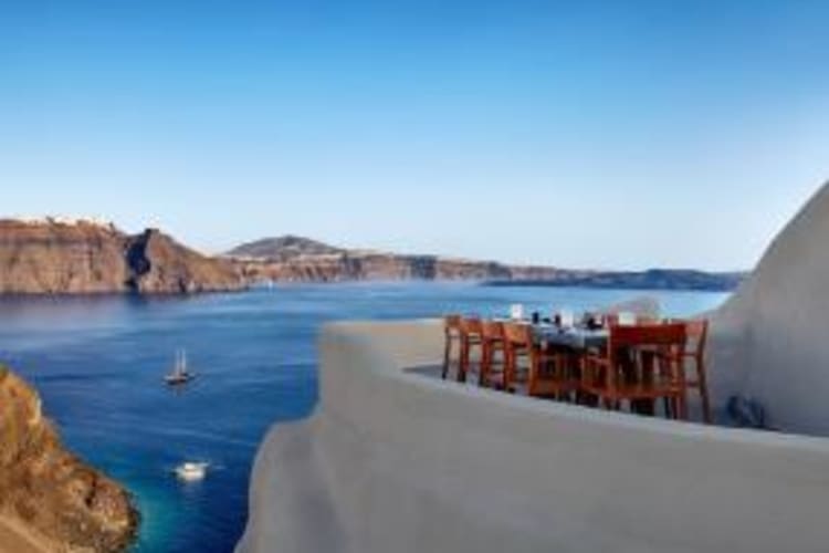Restaurant and Lounge